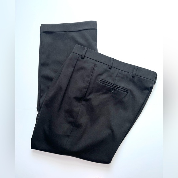 Oscar De La Renta Wool Trousers Men’s Formal
Pleated Classic Tailored Pants - Picture 12 of 13